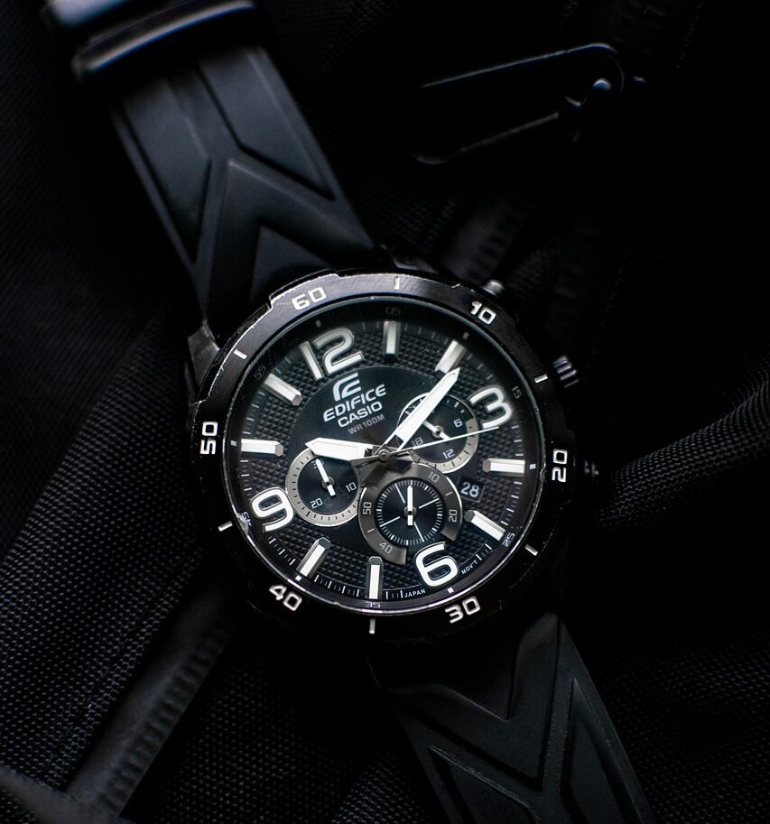 wristwatch, fashion, time, black watch, watch, accessories